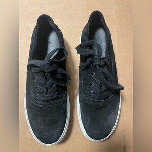 Black Suede Vince women’s Shoes